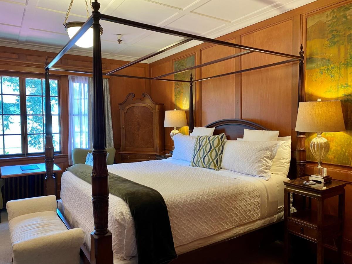 The Latch Inn Sidney Exterior photo